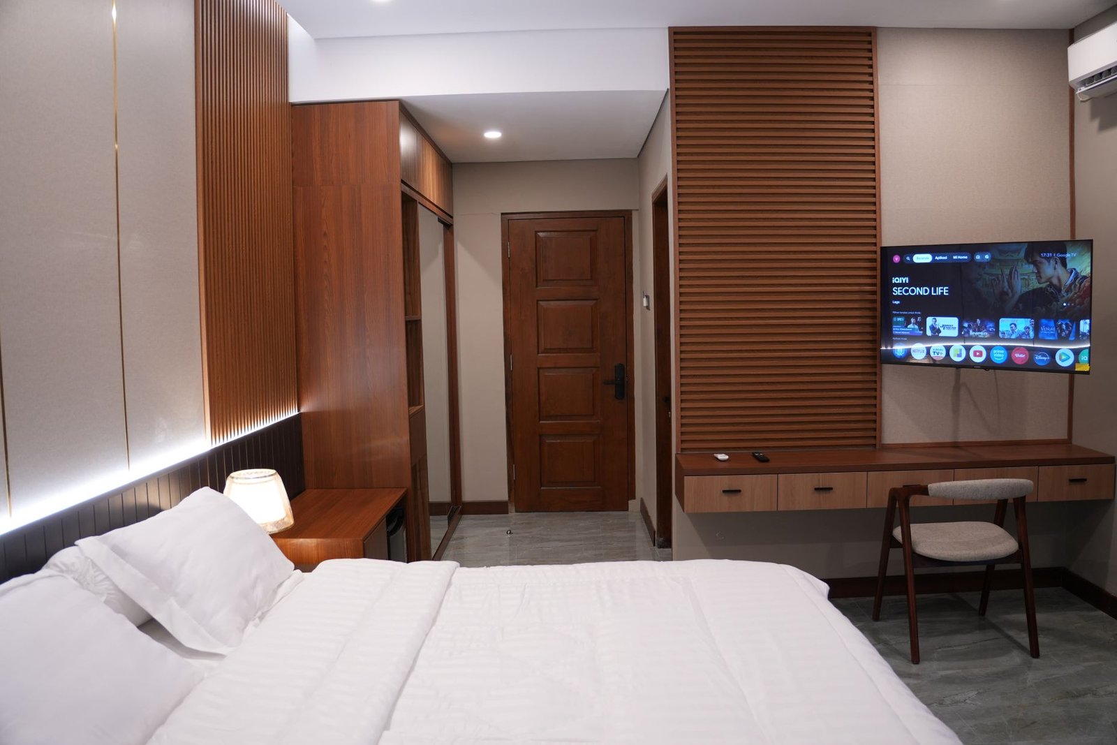 Executive Room 3