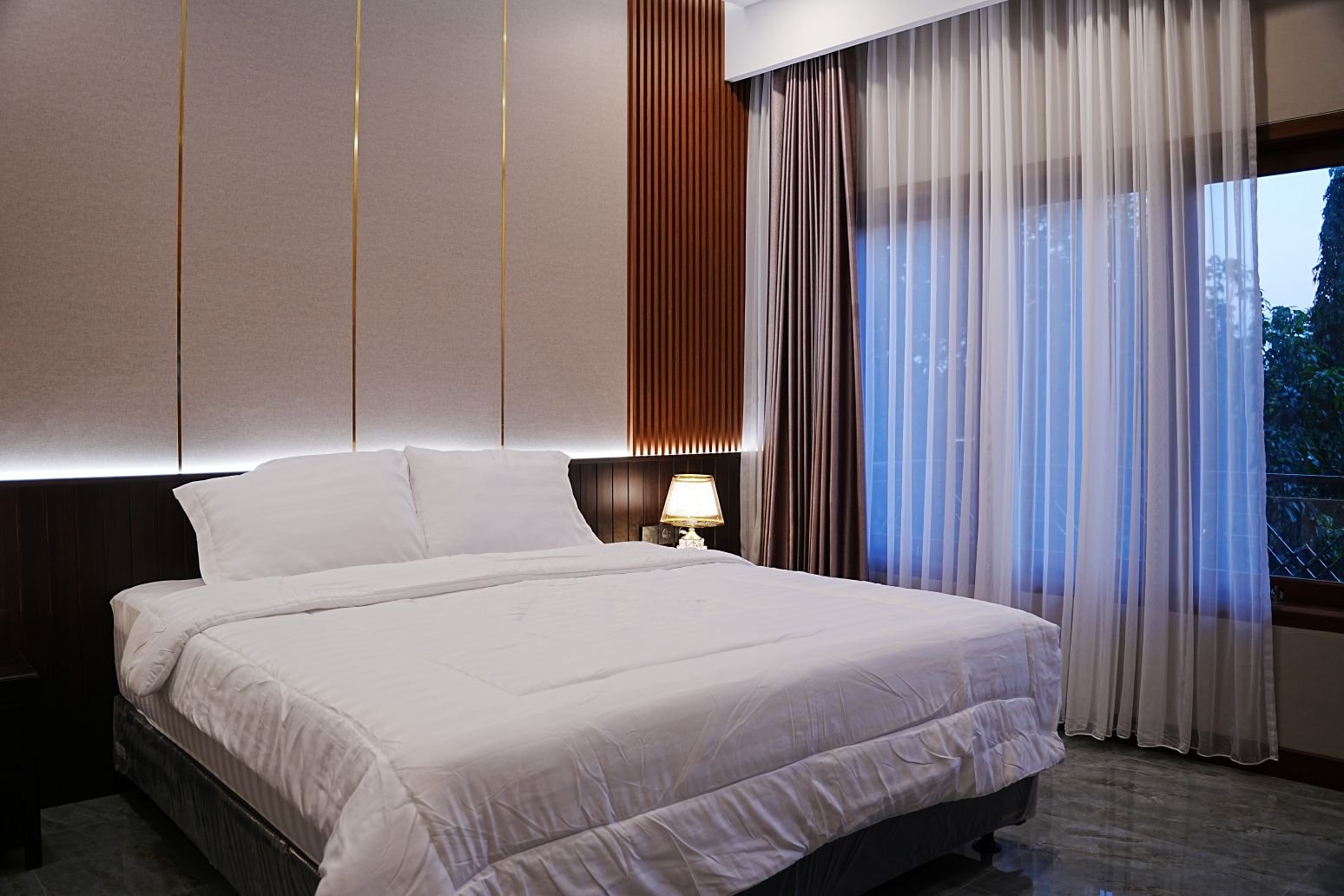 Executive Suite 1